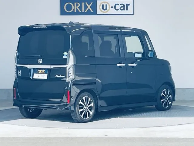 Ｎ　ＢＯＸ　カスタム（ホンダ）の車両写真