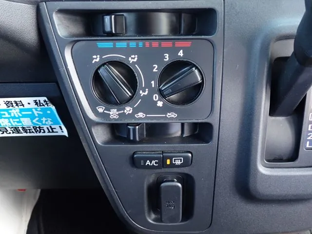 ハイゼットカーゴ(ダイハツ)の車両写真