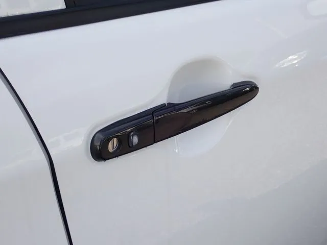 パッソ（トヨタ）の車両写真