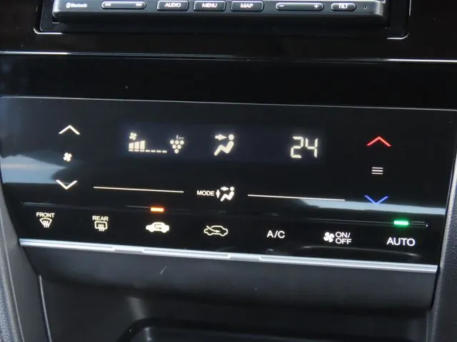 シャトル ハイブリッド(ホンダ)の車両写真