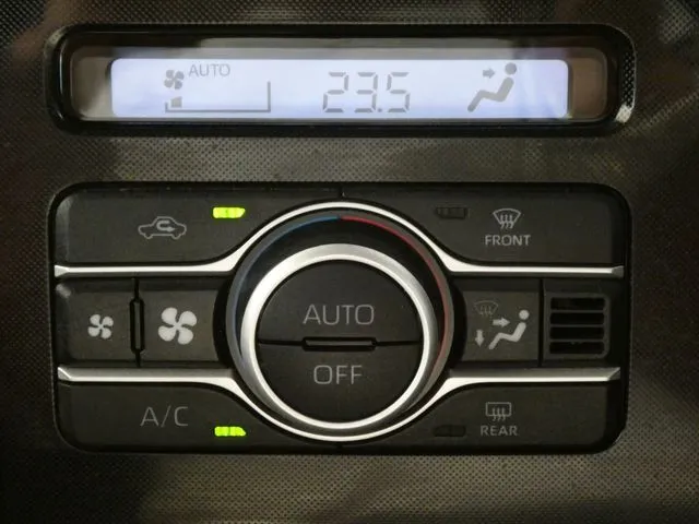 ルーミー（トヨタ）の車両写真