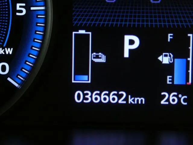 エクリプス クロス PHEV(ミツビシ)の車両写真