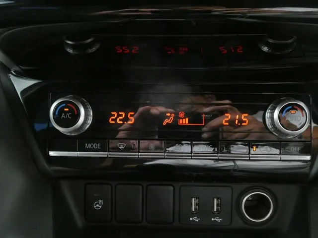 エクリプス クロス PHEV(ミツビシ)の車両写真