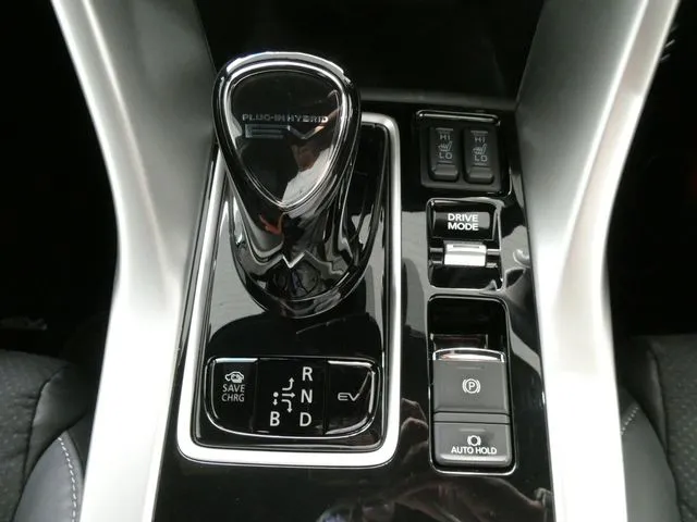 エクリプス クロス PHEV(ミツビシ)の車両写真