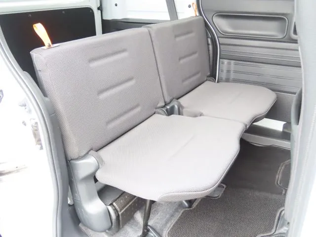 N-VAN(ホンダ)の車両写真