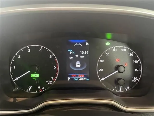 カローラ ツーリング ハイブリッド(トヨタ)の車両写真