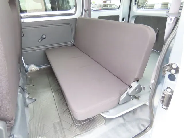 ハイゼットカーゴ(ダイハツ)の車両写真