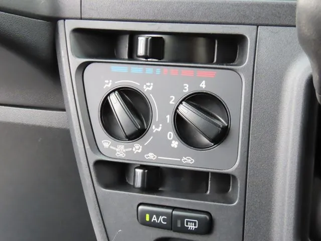 ハイゼットカーゴ(ダイハツ)の車両写真