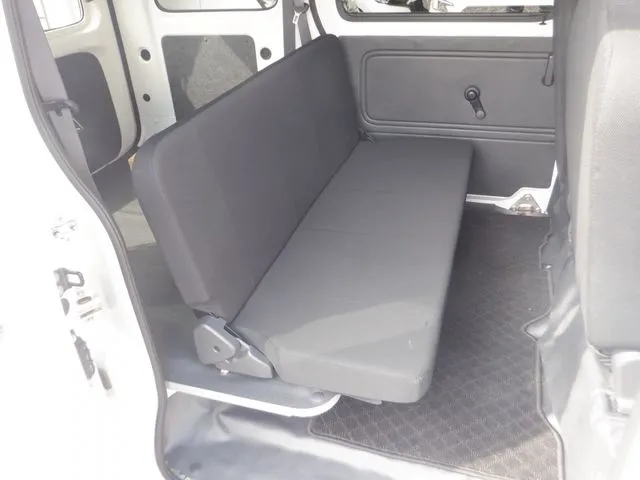 ハイゼットカーゴ(ダイハツ)の車両写真