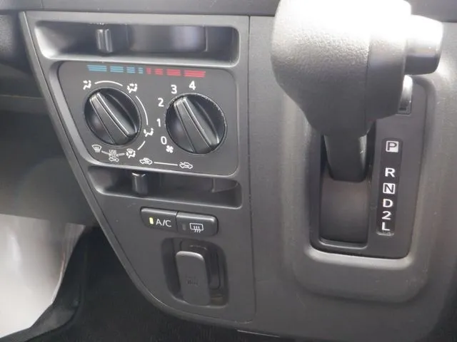 ハイゼットカーゴ(ダイハツ)の車両写真