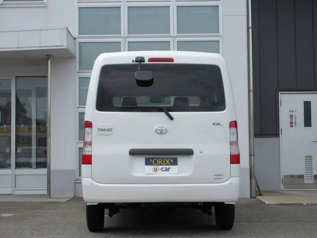 タウンエースバン 4WD(トヨタ)の車両写真