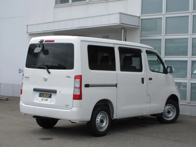 タウンエースバン 4WD(トヨタ)の車両写真