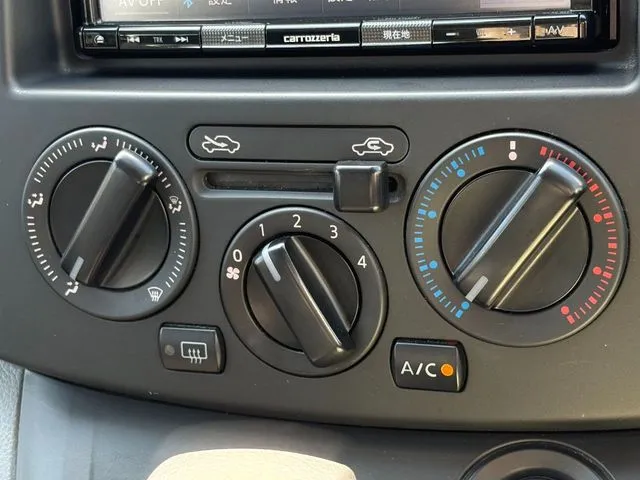 ＮＶ２００バネットバン（ニッサン）の車両写真
