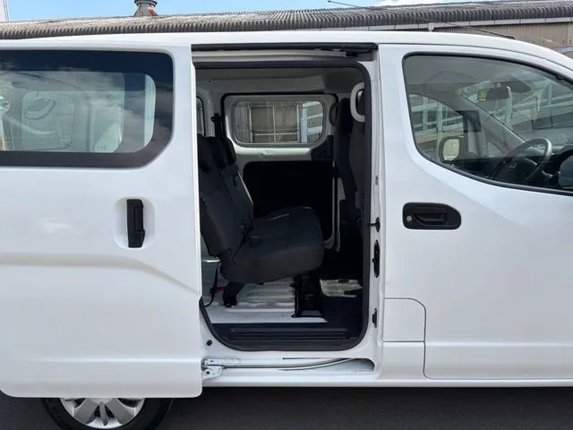ＮＶ２００バネットバン（ニッサン）の車両写真