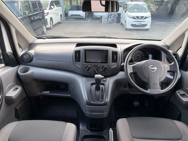 ＮＶ２００バネットバン（ニッサン）の車両写真