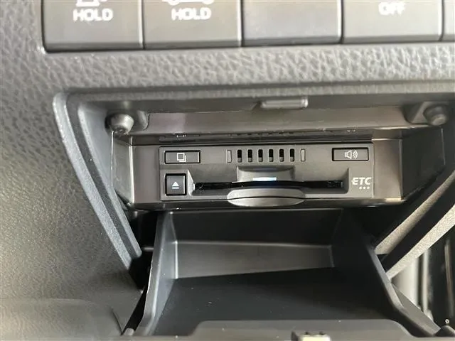 カムリ ハイブリッド(トヨタ)の車両写真