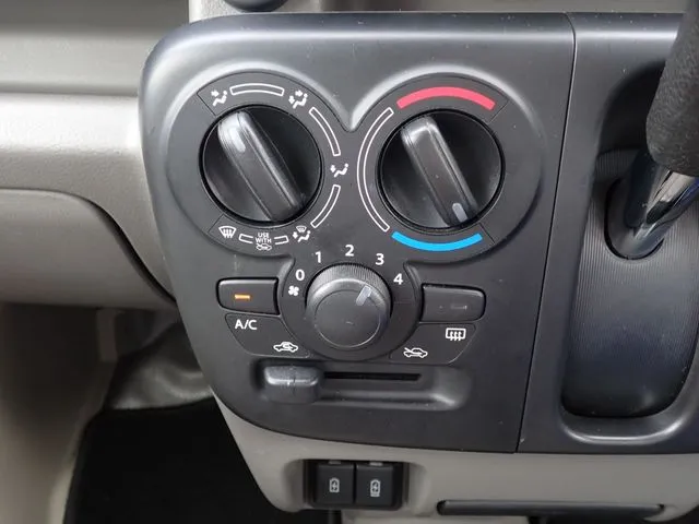 エブリイバン(スズキ)の車両写真