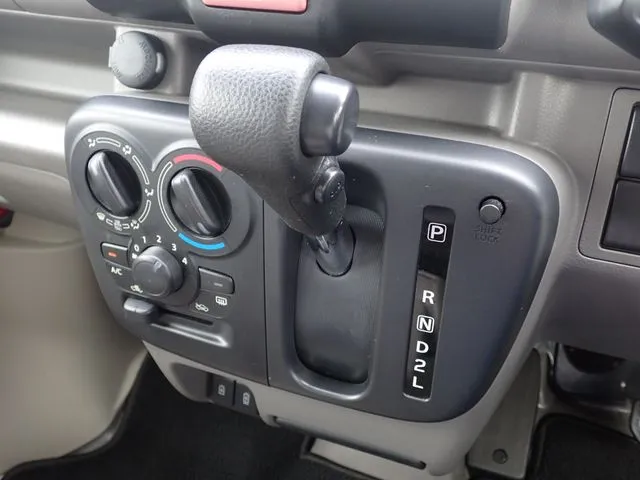 エブリイバン(スズキ)の車両写真