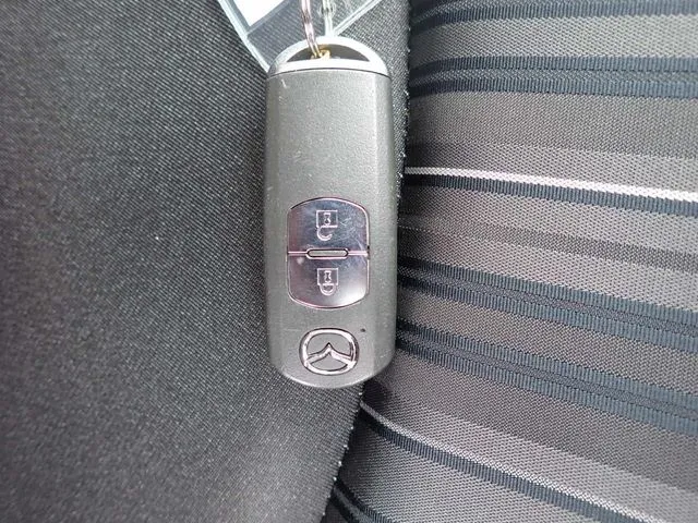 MAZDA2(マツダ)の車両写真