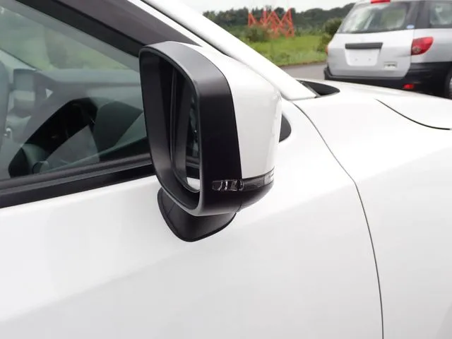 MAZDA2(マツダ)の車両写真