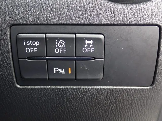 MAZDA2(マツダ)の車両写真