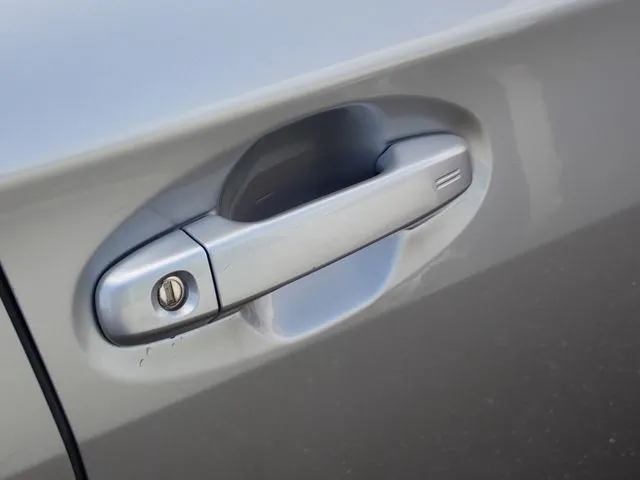 SUBARU XV ハイブリッド(スバル)の車両写真