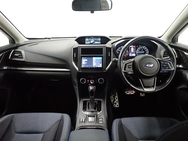 SUBARU XV ハイブリッド(スバル)の車両写真