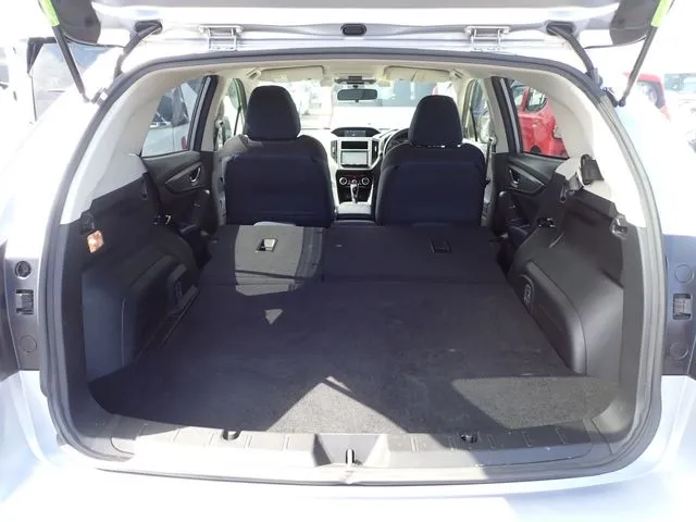 SUBARU XV ハイブリッド(スバル)の車両写真