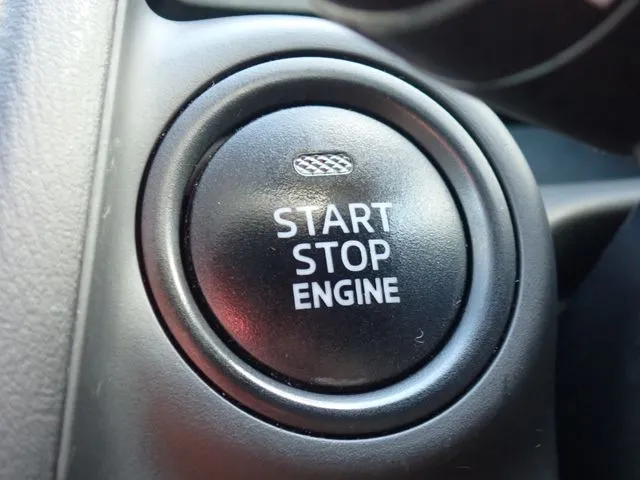 ＭＡＺＤＡ２（マツダ）の車両写真
