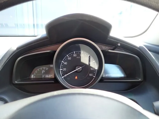 ＭＡＺＤＡ２（マツダ）の車両写真