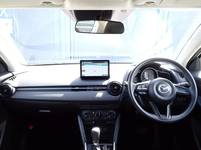 ＭＡＺＤＡ２（マツダ）の車両写真