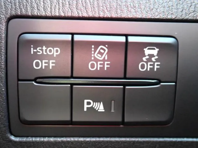 ＭＡＺＤＡ２（マツダ）の車両写真