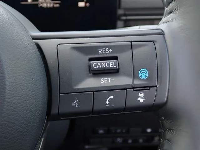 セレナ(ニッサン)の車両写真