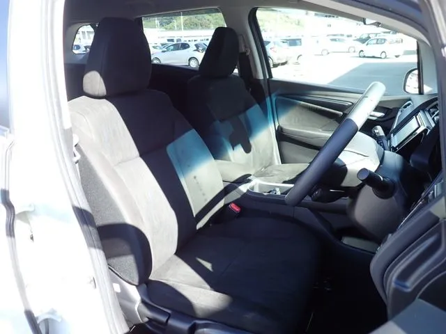 シャトル ハイブリッド(ホンダ)の車両写真