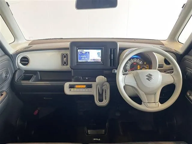 ワゴンR スマイル(スズキ)の車両写真