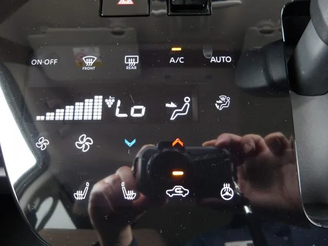 ニッサン　ルークス