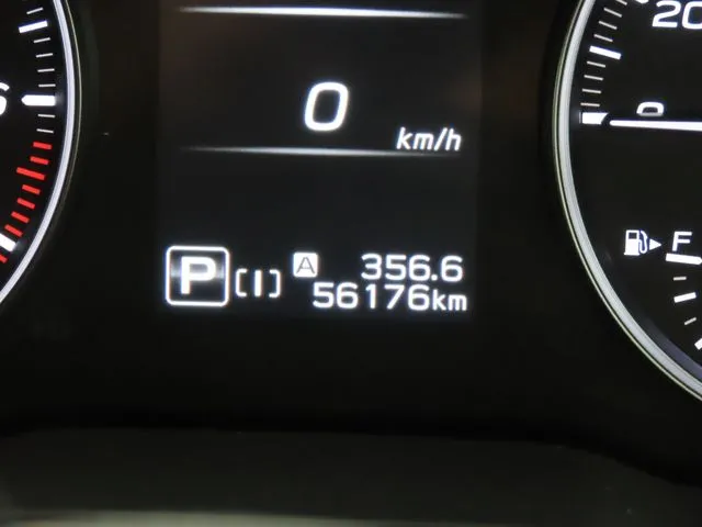 クロストレック(スバル)の車両写真