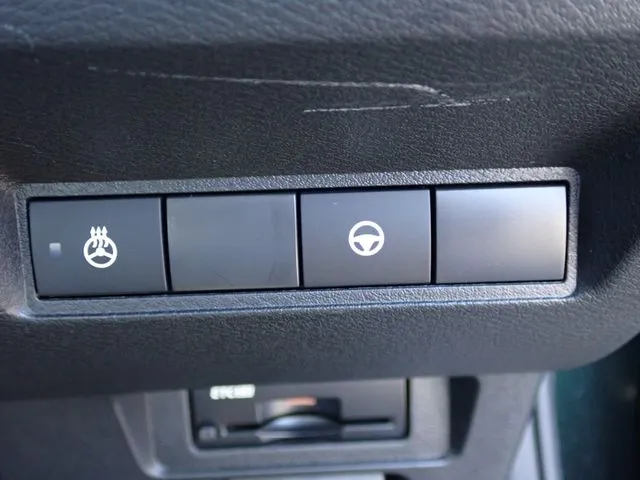 オーラ(ニッサン)の車両写真