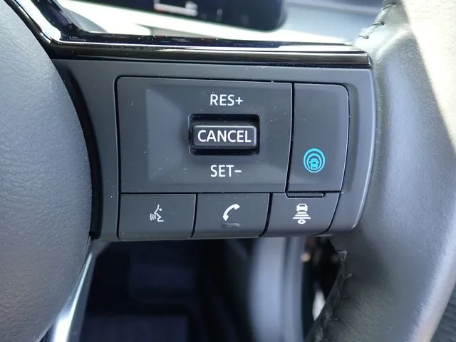 オーラ(ニッサン)の車両写真