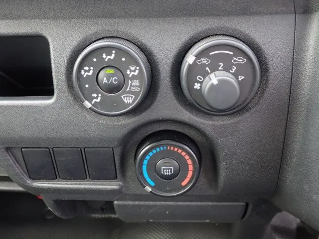 ハイエースバン 4WD(トヨタ)の車両写真