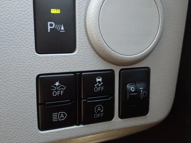 ミラ イース(ダイハツ)の車両写真
