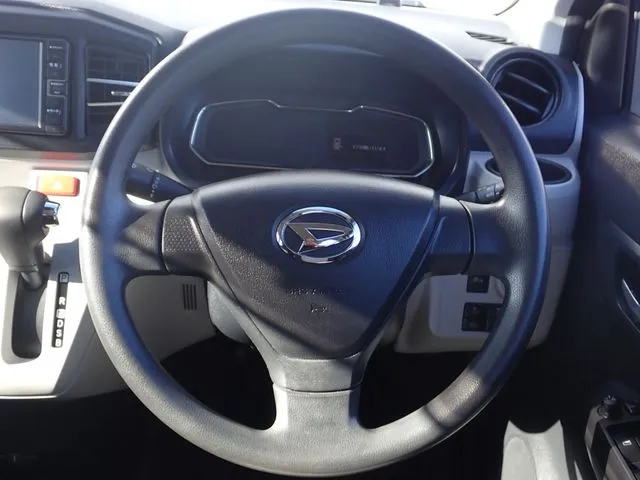 ミラ イース(ダイハツ)の車両写真