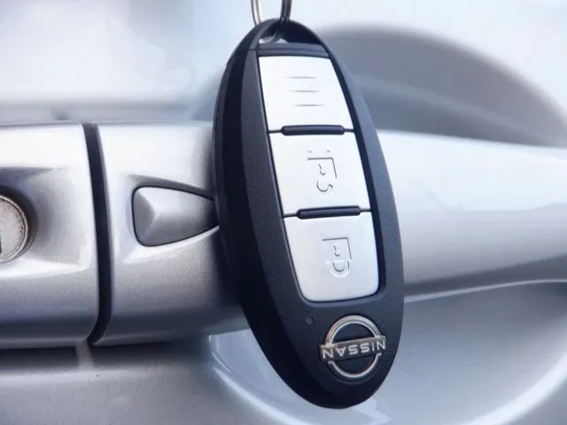 ノート(ニッサン)の車両写真