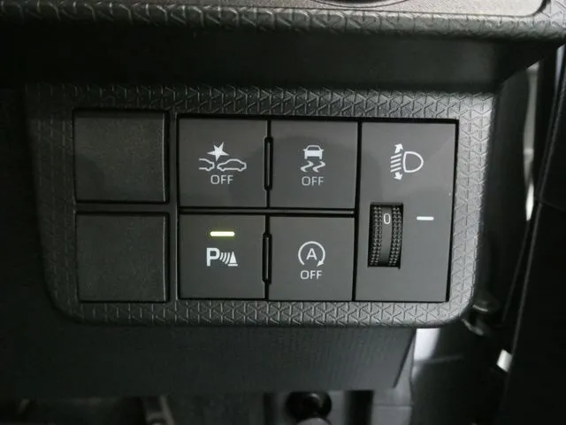 タント(ダイハツ)の車両写真