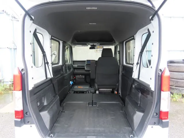N-VAN(ホンダ)の車両写真