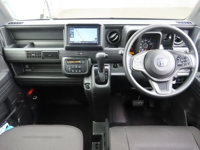 N-VAN(ホンダ)の車両写真