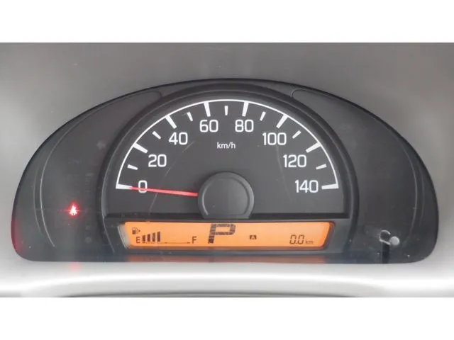 エブリイバン（スズキ）の車両写真
