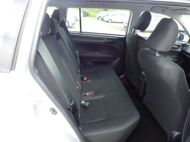 カローラフィールダー(トヨタ)の車両写真
