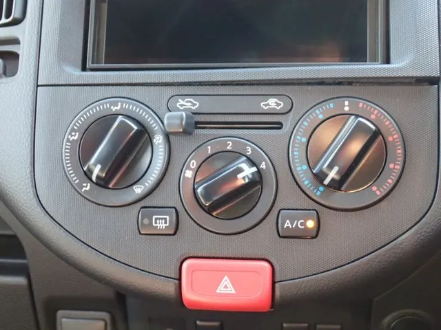AD(ニッサン)の車両写真