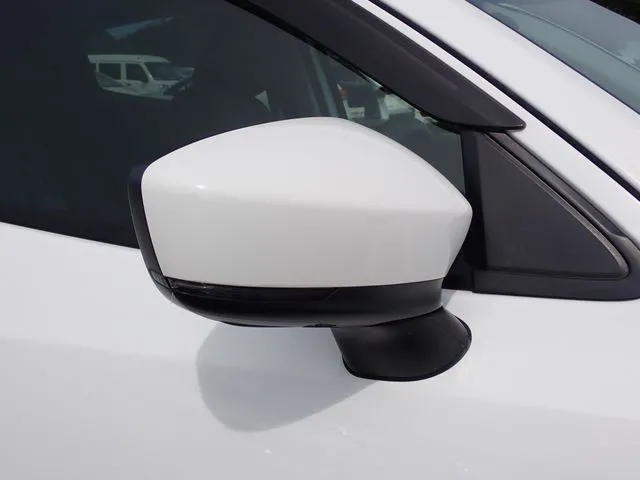 ＭＡＺＤＡ２（マツダ）の車両写真